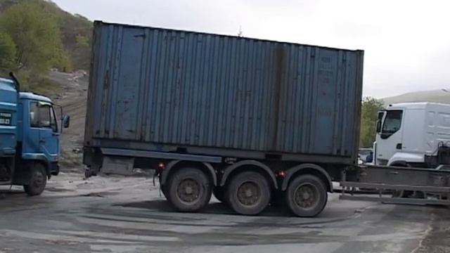 Длинномер стал причиной пробки на Выселковой смотреть онлайн