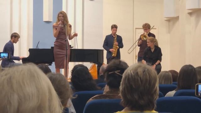 Fever смотреть онлайн