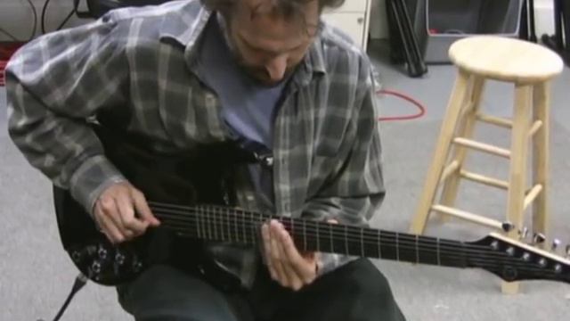 Cyril stretches out on The Moog Guitar Model E1 смотреть онлайн