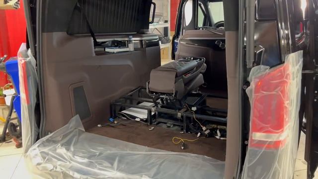 Много W447 в работе с разными задачами одновременно + можем привезти авто под Вас смотреть онлайн