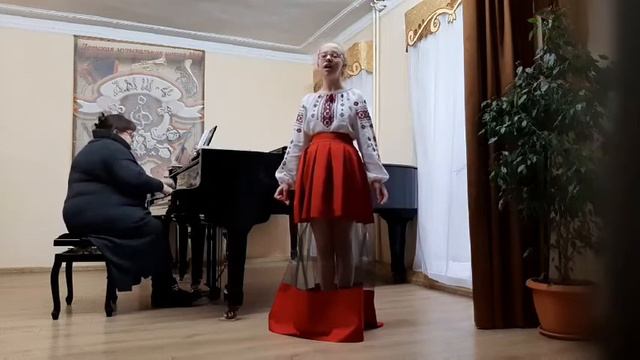 Тинкасова Софія - "Червона калина, чого в лузі гнешся?" Муз. Б. Фільц, сл. І.Франка смотреть онлайн