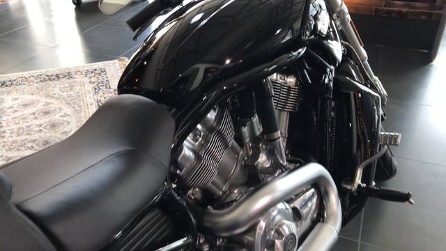 Harley-Davidson V-Rod Muscle 2017 смотреть онлайн