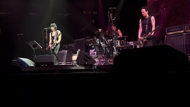 Joan Jett- “Bad Reputation” at MSG NYC 6/9/23 смотреть онлайн
