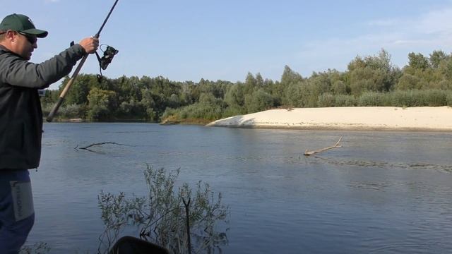 Щуки Не Давали Ловити. Карась на Фідер в Десні смотреть онлайн