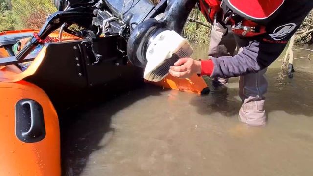 СУПЕР ПРОХОДИМЫЕ ВЫДРА 430 и СОЛАР 430 SuperJet. ПВХ лодки для рыбалки на мелкой реке. Выбор лодки смотреть онлайн