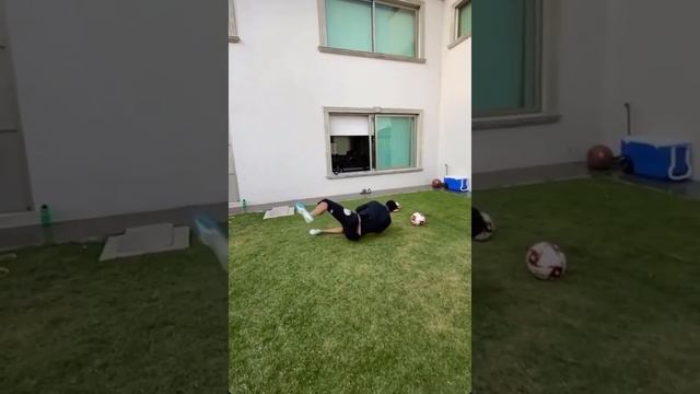 Alfredo Talavera entrenando desde su casa смотреть онлайн