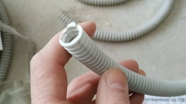 Хозяин купил несколько бухт гофры ,а она оказалась непригодной для работы смотреть онлайн