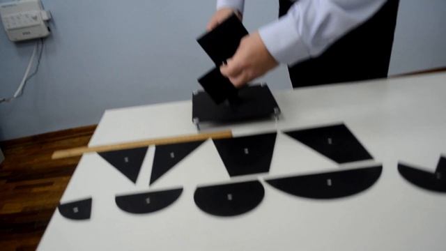 Центр масс плоских фигур смотреть онлайн