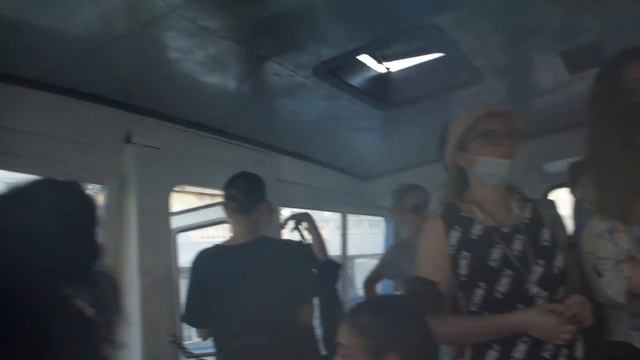 Наш катер пересёк Севастопольскую бухту и швартуется на Графской пристани смотреть онлайн