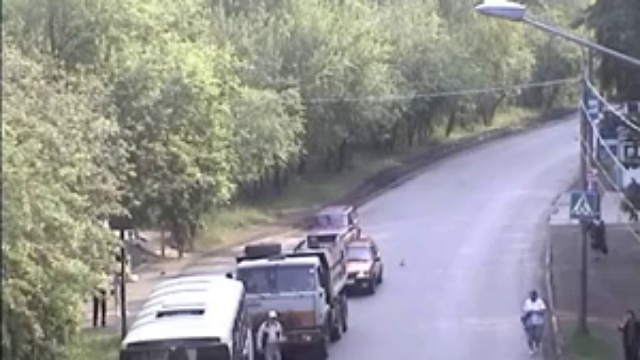 женщина сбивает о боже! смотреть онлайн