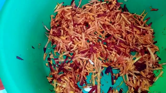 Витаминный салат для цыплят!!!