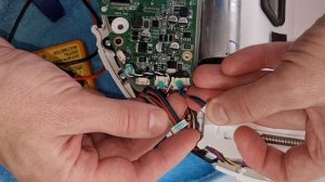 Как снять датчики падения с робота пылесоса Xiaomi?