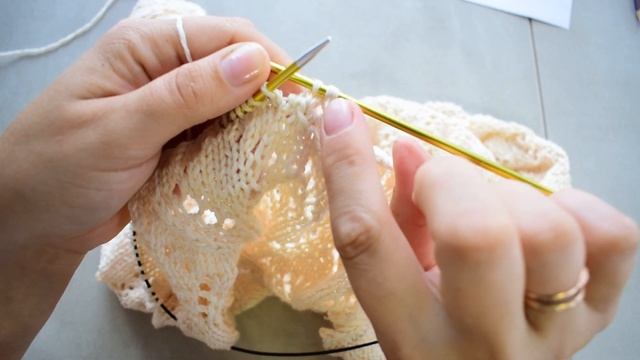 АЖУРНЫЙ ТОП СПИЦАМИ. ОПИСАНИЕ смотреть онлайн