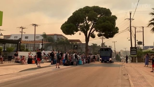 Firefighting plane crashes on Greek island leaving two dead смотреть онлайн