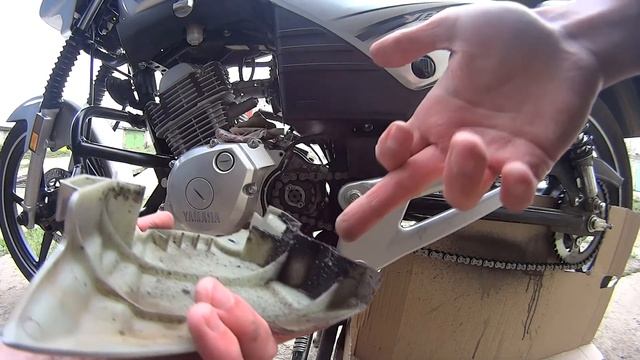 Как почистить цепь на мотоцикле.(Yamaha Ybr125)
