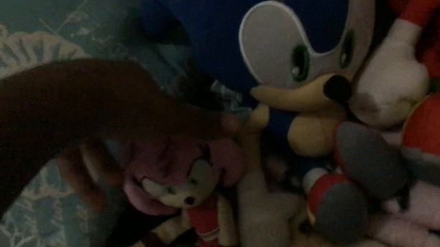 Sonic and his friends react to tails memes... смотреть онлайн