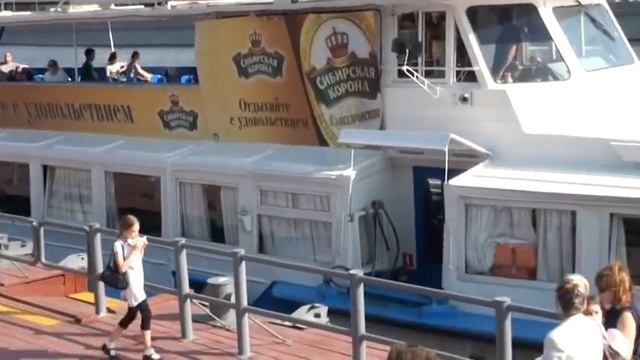 Москва-река вблизи Котельнич.наб. смотреть онлайн