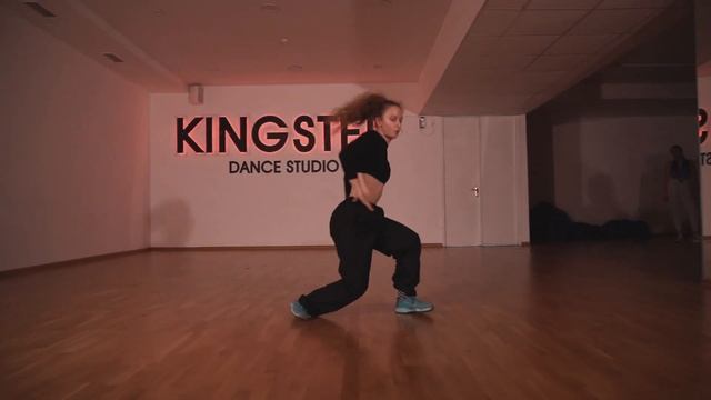 DS Kingstep | Tanya Mihailova | Eurythmics, Annie Lennox, Dave Stewart - Sweet Dreams смотреть онлайн