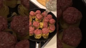 Гнёзда тальятелле с фаршем, в сливочном соусе