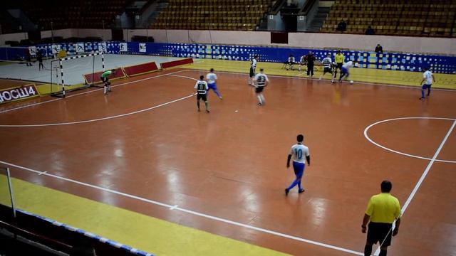 "Спорт Стайл" - "Нива". ( 1 - тайм ) Чемпіонат Луганської області з футзалу. Друга ліга смотреть онлайн