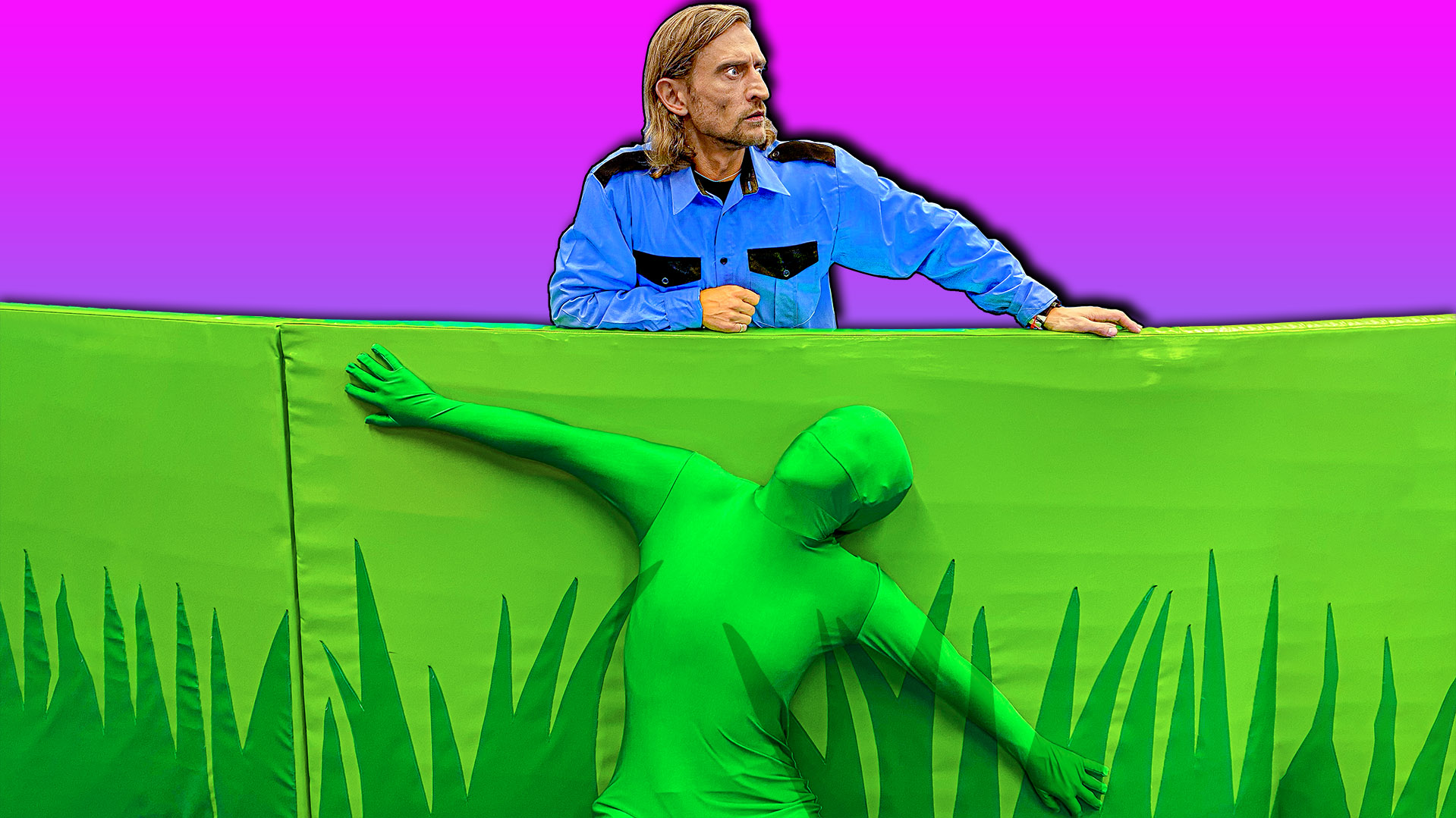 Экстремальные КАМУФЛЯЖНЫЕ Прятки От Охраны Ночью в Парке Развлечений смотреть онлайн