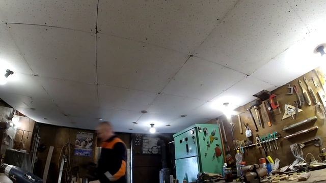 Можно покрасить потолок Армстронг ? Бюджетный потолок своими руками смотреть онлайн