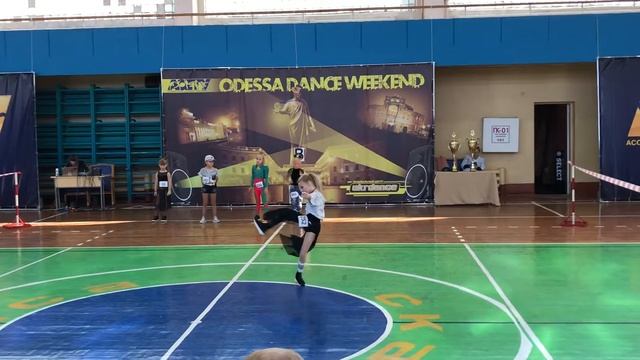 Jazz-funk kids . Джаз-фанк дети София Голодько смотреть онлайн