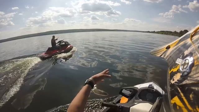 Sea-doo GTR 215 vs RXT 300 смотреть онлайн