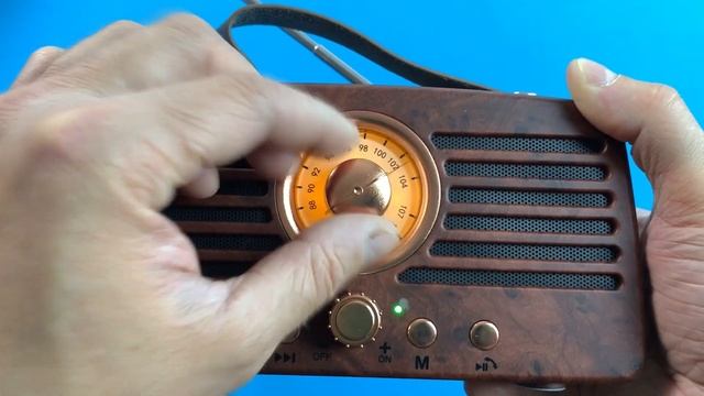 КЛАССНЫЙ МОЩНЫЙ РЕТРО РАДИО ПРИЁМНИК С АЛИЭКСПРЕСС смотреть онлайн