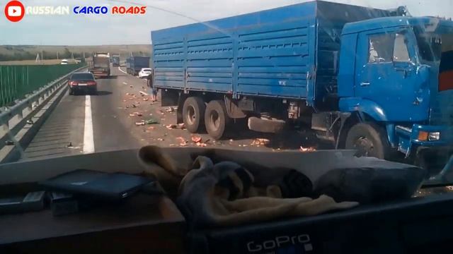 ДТП на трассе М4 KAMAZ и ГАЗель #RCR #RCR.mp4