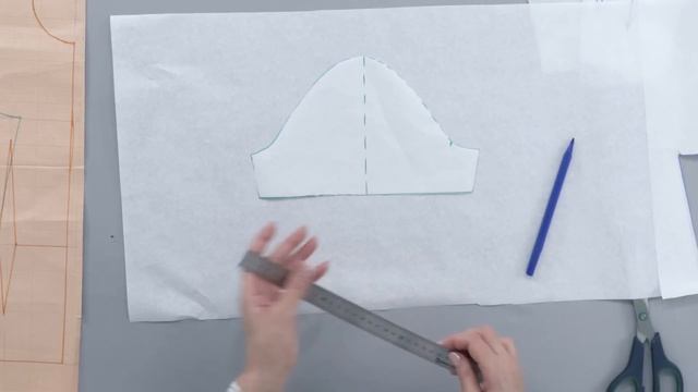 Платье для девочки на выпускной с пышными рукавами и шнуровкой. Моделирование смотреть онлайн
