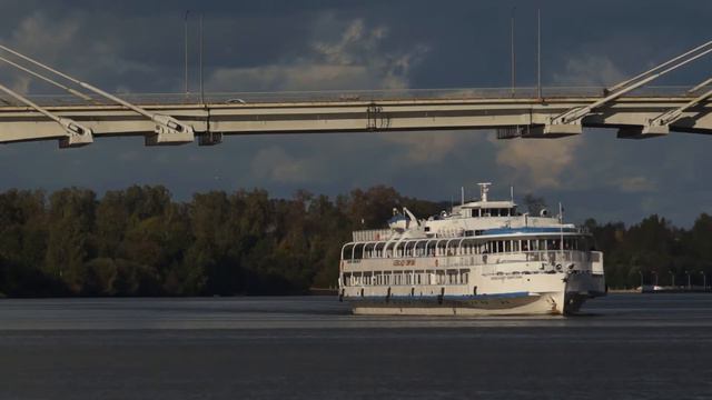 Теплоход Александр Свирский.Кимры Ship Alexander Svirskyi, Kimry town смотреть онлайн
