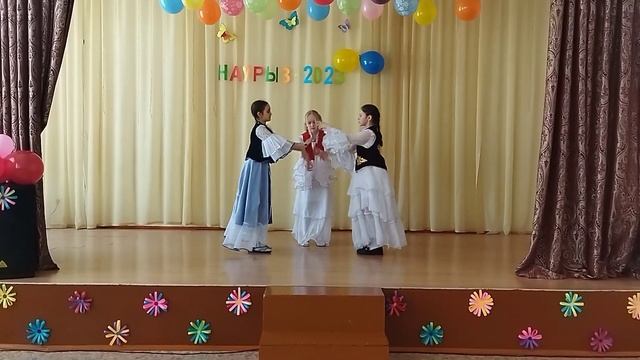 танец "Камажай" в исполнении учащихся 4 класса смотреть онлайн