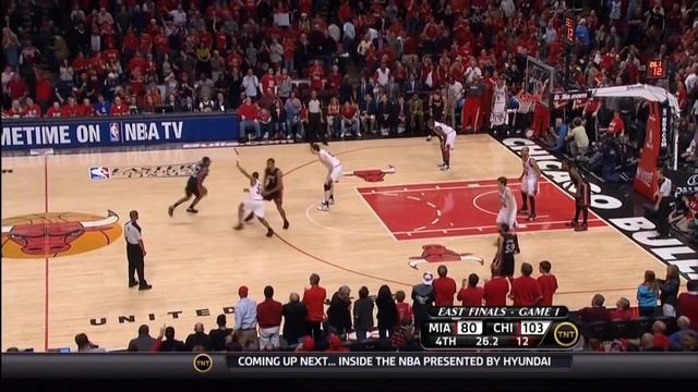 [HD] Taj Gibson putback dunk against Miami Heat in Game 1 смотреть онлайн