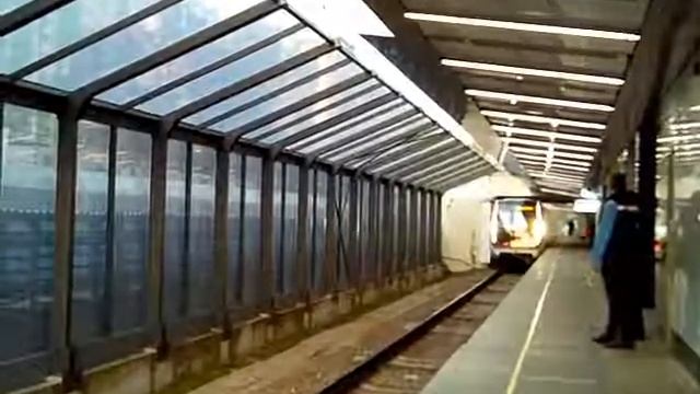 Поезд Москва 2018 едет на станцию Пионерская конечная станция видео снята 4 ноября 2020 года смотреть онлайн