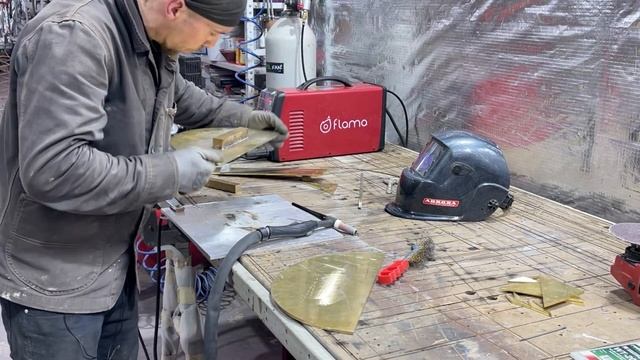 Вечерняя сварка латуни ⚡️ смотреть онлайн