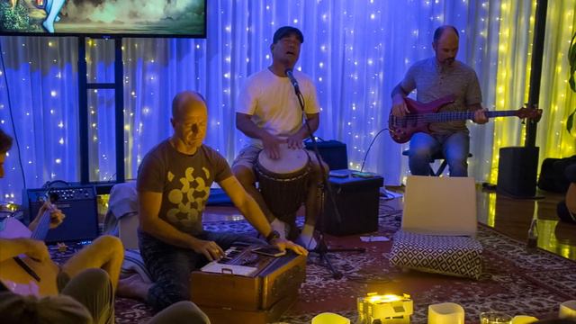 Ishvara das Kirtan Meditation Sacred Music Chant Gopala Govinda Rama Mellow смотреть онлайн