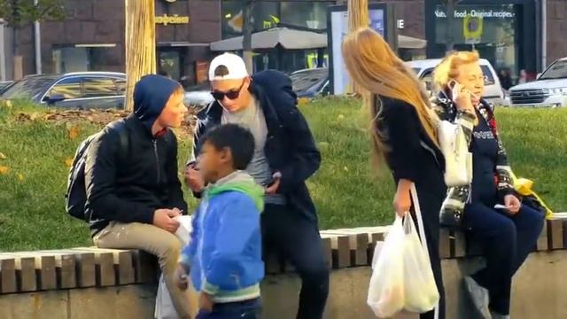 ОТРЫВОК ИЗ НОВОГО ВИДЕО EDWARD'A BIL'A | ОДНОГРУППНИК ПЕТЯ ПЕТУШОК смотреть онлайн