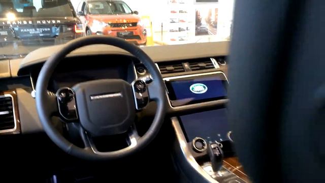 RANGE ROVER SPORT Беспрецедентный комфорт и невероятная фукциональнось смотреть онлайн