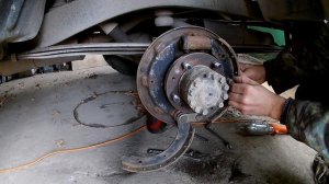 Регулировка задних тормозов уаз