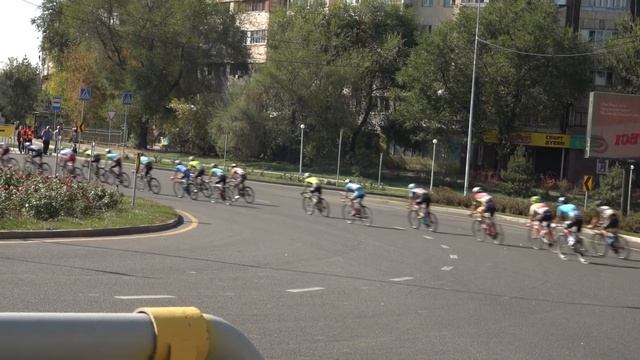 Давиде Виллелья выиграл первый этап «Тура Алматы-2018» смотреть онлайн