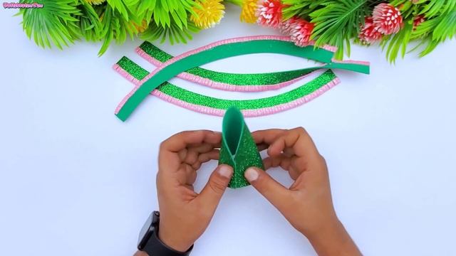 DIY Christmas Tree With Glitter Foam Sheet | Christmas Tree Making At Home With Glitter Foam смотреть онлайн