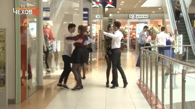 Севастопольский вальс в ТЦ Карнавал смотреть онлайн