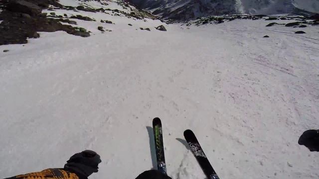 Эльбрус на горных лыжах в солнечный день: 5:41 с "Мира" в "Азау" (06.03.2014) смотреть онлайн