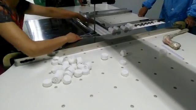 резка бинта смотреть онлайн