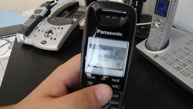 Reviewing the Panasonic KX-TG4011 DECT6.0 Cordless Phone смотреть онлайн