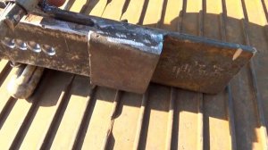 Засов на ворота или двери.