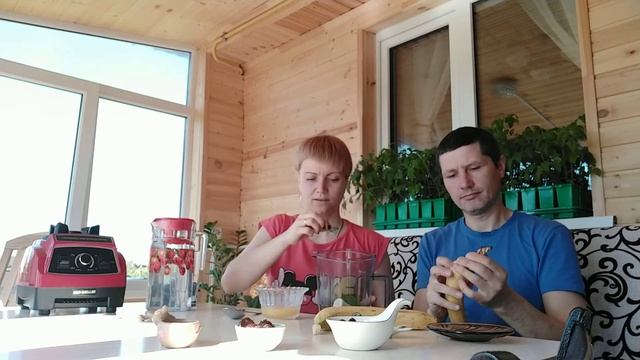 Как мы готовим зеленые коктейли) смотреть онлайн