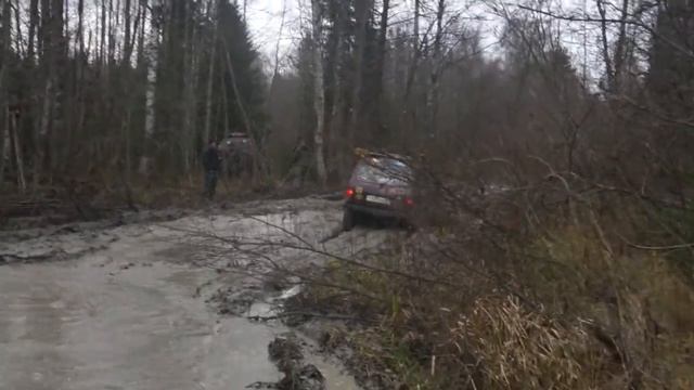 Преодоление жижы на НИВЕ. Возвращение в Жижу 2011 смотреть онлайн