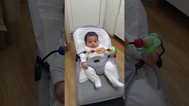 Активность двухмесячного ребенка#baby #activities #детский #shortvideo смотреть онлайн